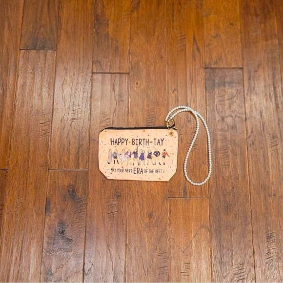 🎄 Christmas Sale 🎄 New! SWIFTIE Makeup Bag Merch with Lanyard Pearl Strap - Picture 3 of 10